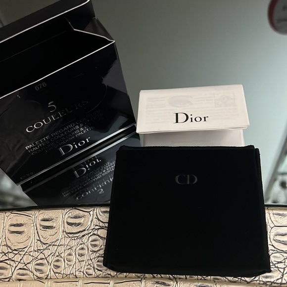 NIB! Dior 5 Couleurs Eyeshadow Palette In #676 Candy Choc. - Picture 8 of 10